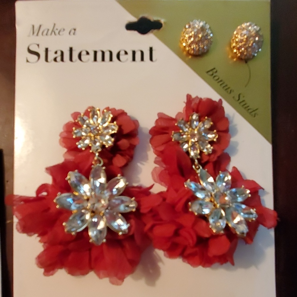 Statement Earrings set